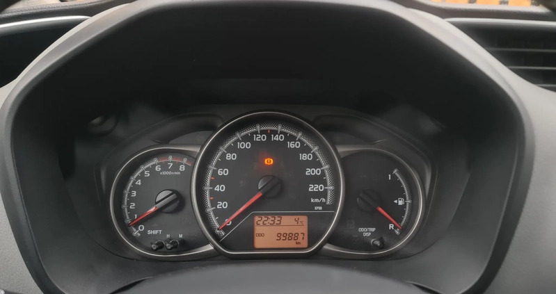 Toyota Yaris cena 38900 przebieg: 98000, rok produkcji 2015 z Jedlina-Zdrój małe 781